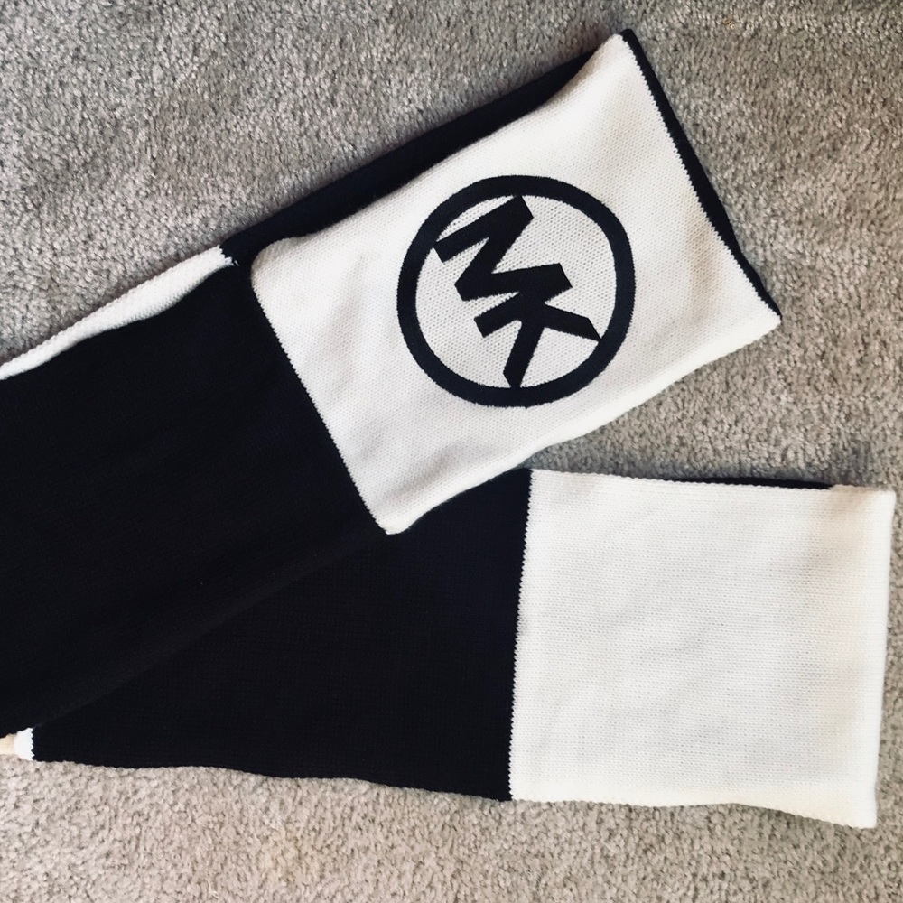 Michael Kors scarf